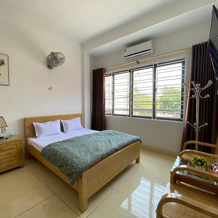 Nha Nghi Manh Binh Bed & Breakfast Hai Phong Exterior foto