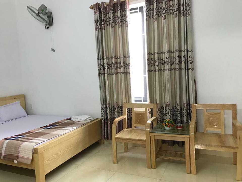 Nha Nghi Manh Binh Bed & Breakfast Hai Phong Exterior foto